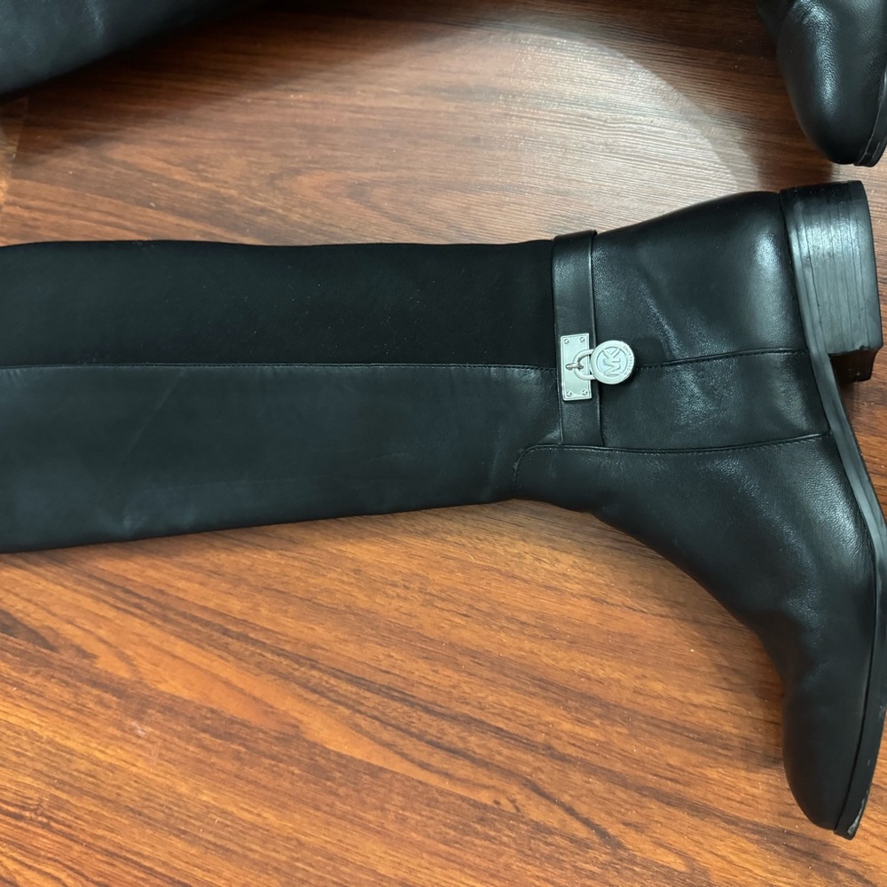 Michael Kors Elegant Black Knee-High Boots – Size 7.5 - Picture 4 of 8